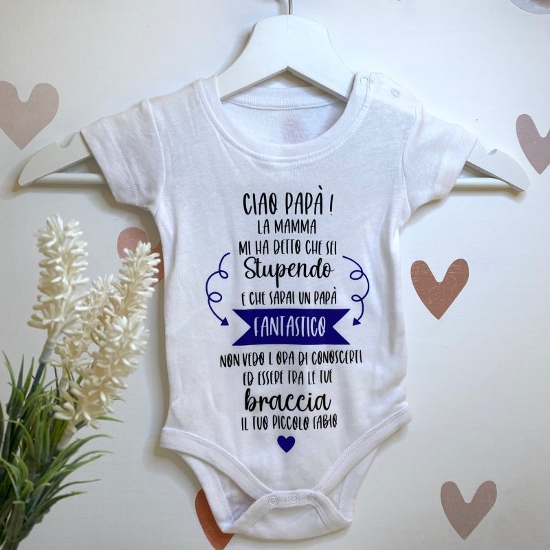 Body Personalizzato con ricamo Idea Regalo IL TUO NOME - per Neonato e Neonata - Italia Body Personalizzato con ricamo Idea Regalo IL TUO NOME - per Neonato e Neonata - Italia
